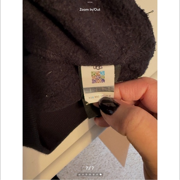 UGG Rey Fluff Logo Black Women’s hooded sweatshirt - Picture 7 of 7